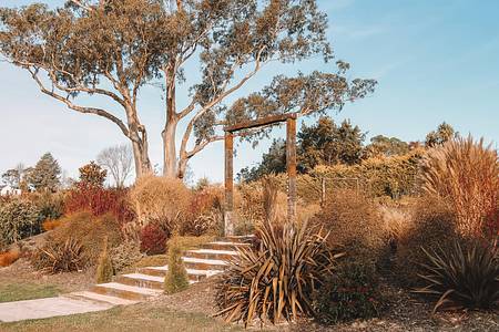Nelson Wedding Accommodation: Garden House Kina