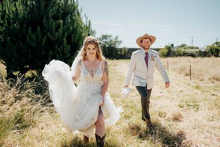 Nelson Wedding Photographers: Velvet Moon Photography